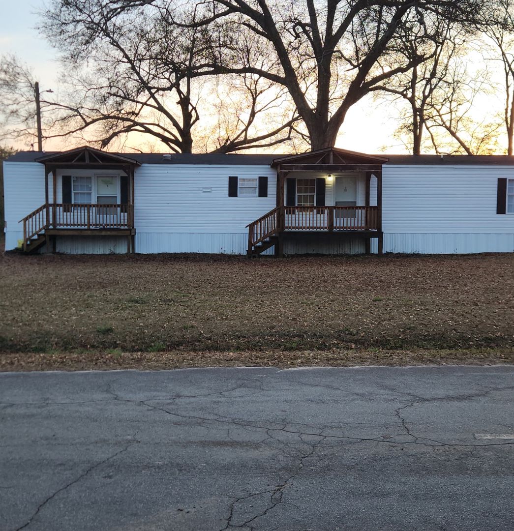 IVEY House: 138 MORNINGSIDE DR