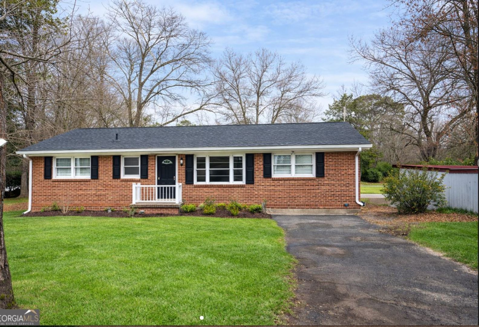 JACKSON House: 1065 NELSON STREET