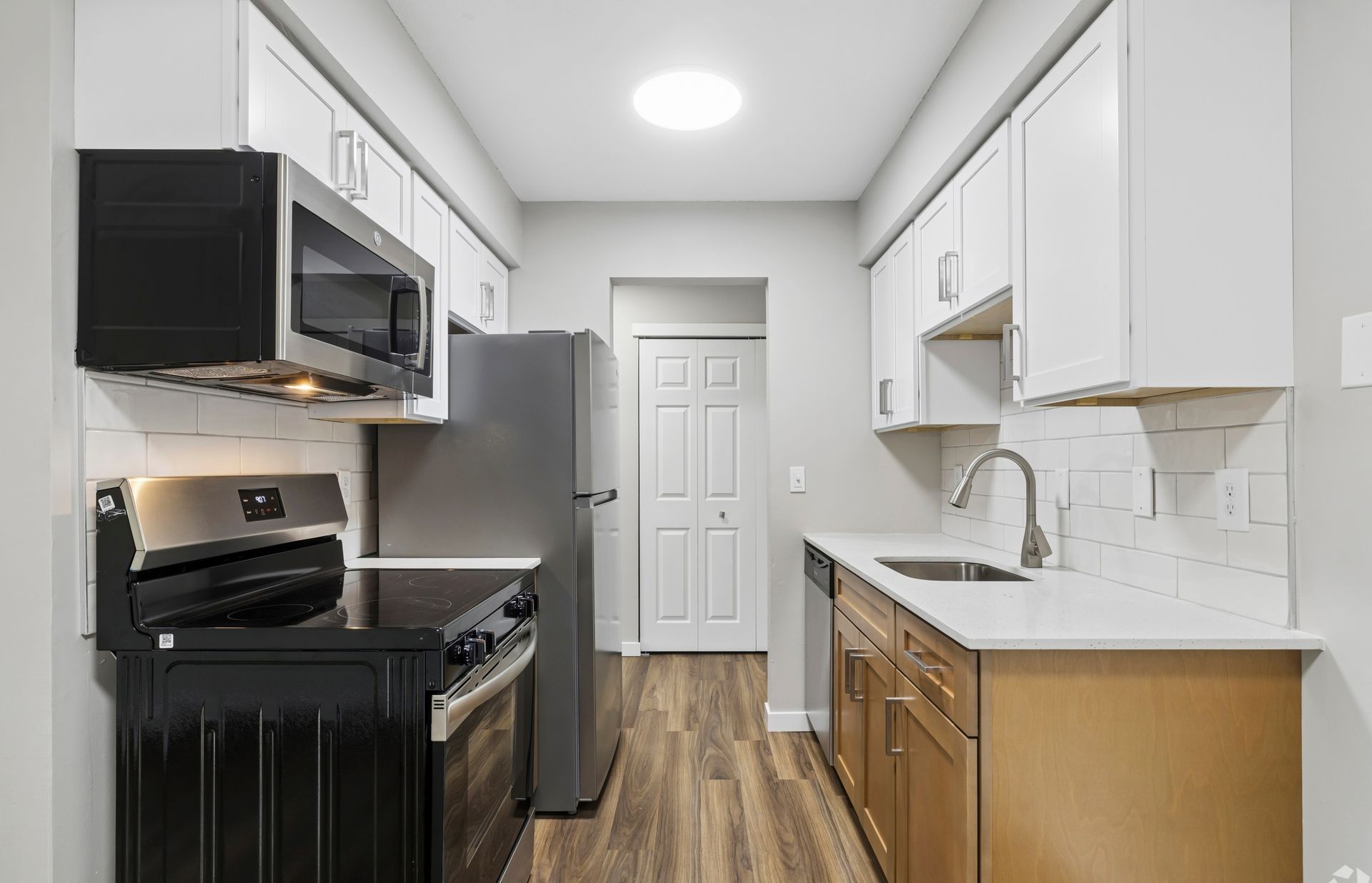 St. Louis Park Apartment: 1325 Jersey Ave
