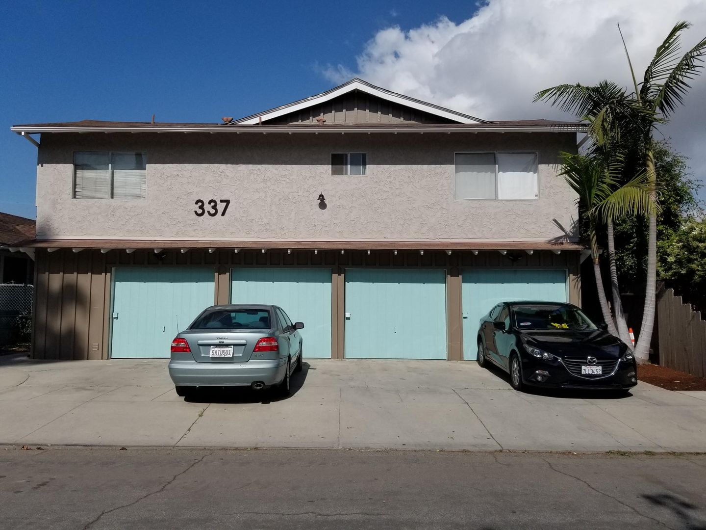 Long Beach Apartment: 337 Gladys Ave.