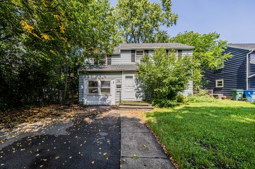 Beautiful 3 Bedroom, 2 Bathroom Home – Walking Distance to Strong Memorial Hospital, U of R, and College Town – photo 1