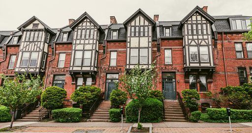 Historic - 2Br 1Ba Apartment near Eastman School of Music on Gibbs St. *2 Weeks FREE* – photo 1