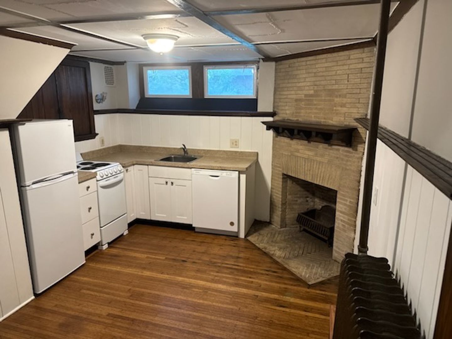 Rochester Apartment: 95 Westminster Rd