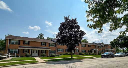 2-Bedroom Apartment in West Bend(Dogs Welcome)