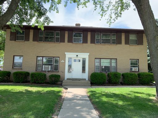 Discover Your Ideal Home in Menomonee Falls!