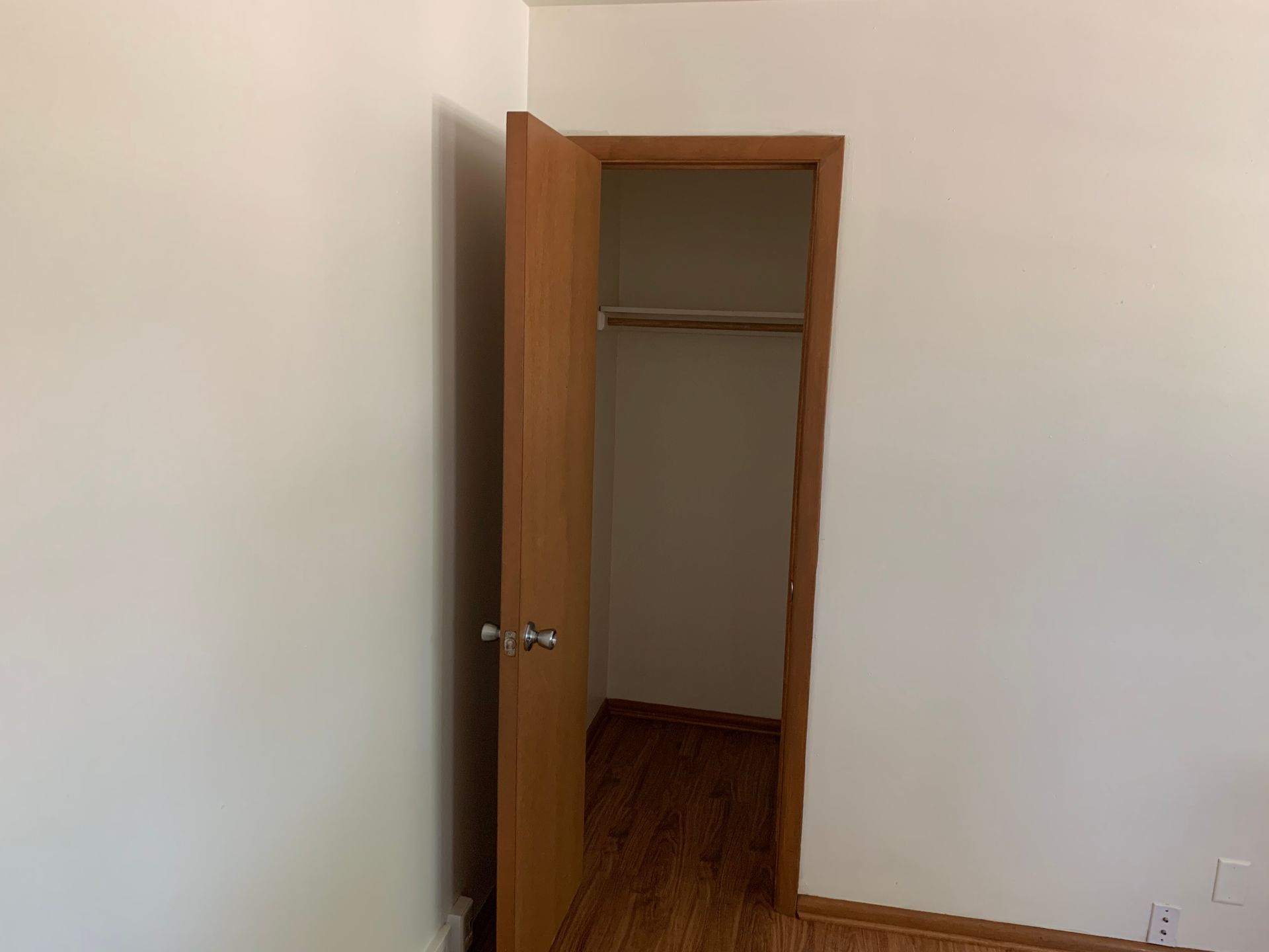 Menomonee Falls Apartment: N88W14915 Jefferson Ave