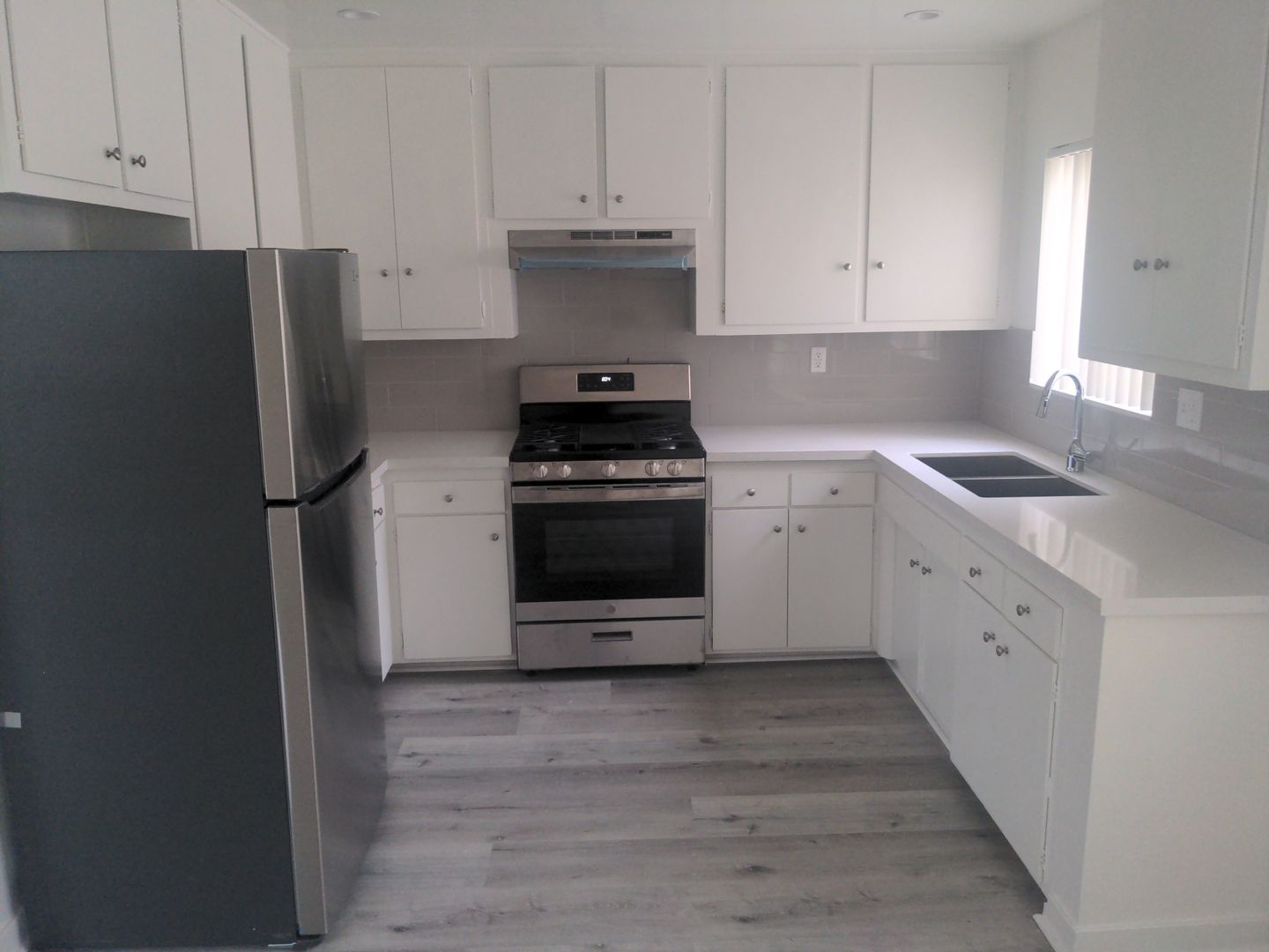 WEST HOLLYWOOD Apartment: 7540 HAMPTON AVE.