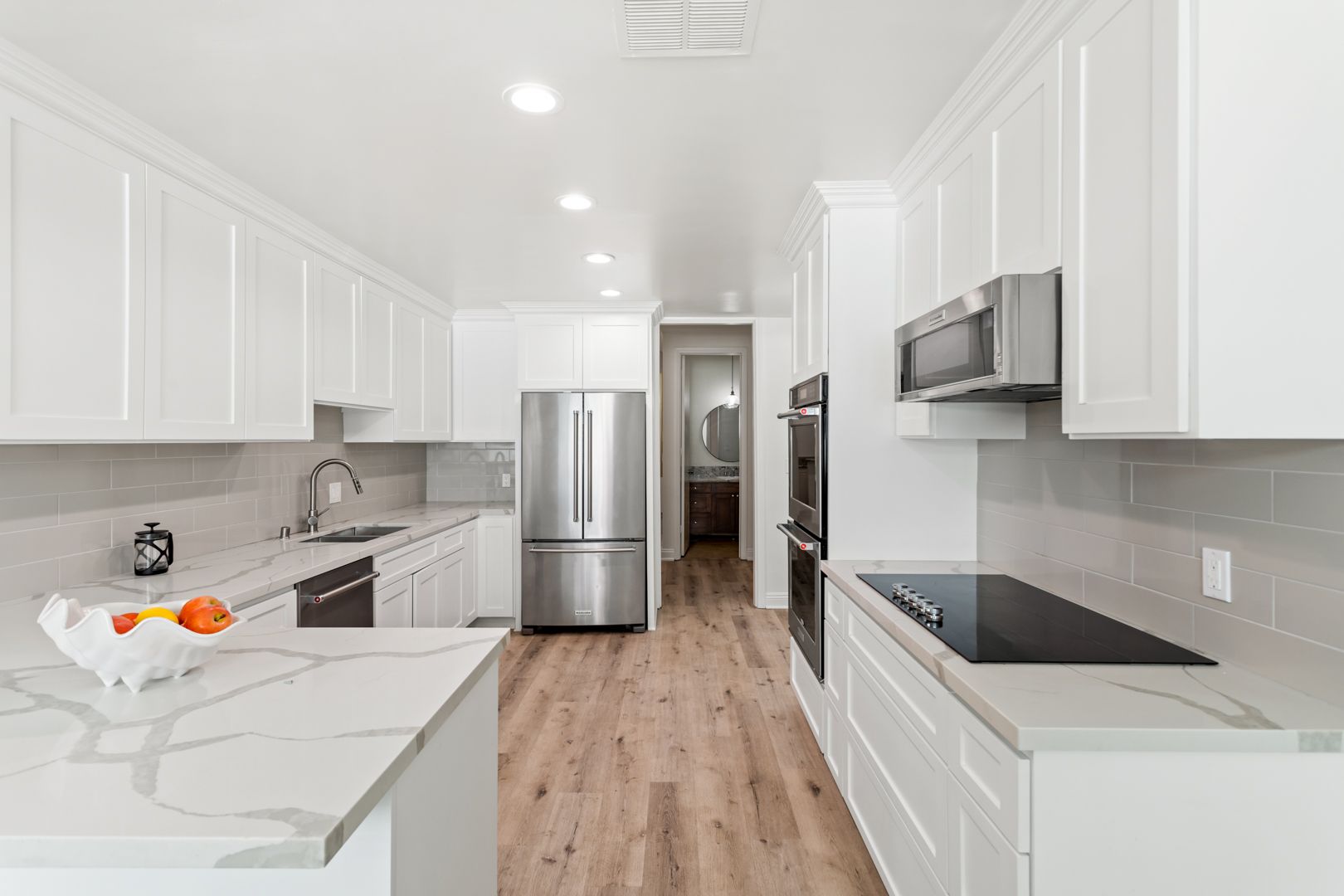 Beverly Hills Apartment: 430 N. Maple Drive