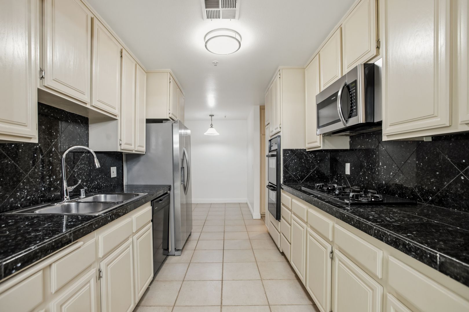 LOS ANGELES Apartment: 1508 VETERAN AVE.