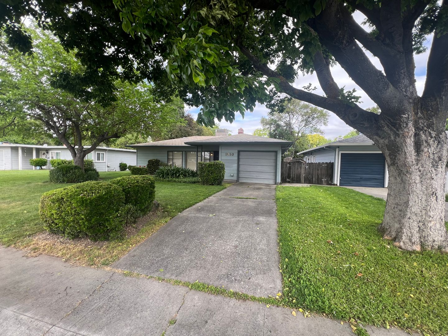 Stockton House: 1959 Rutledge Way