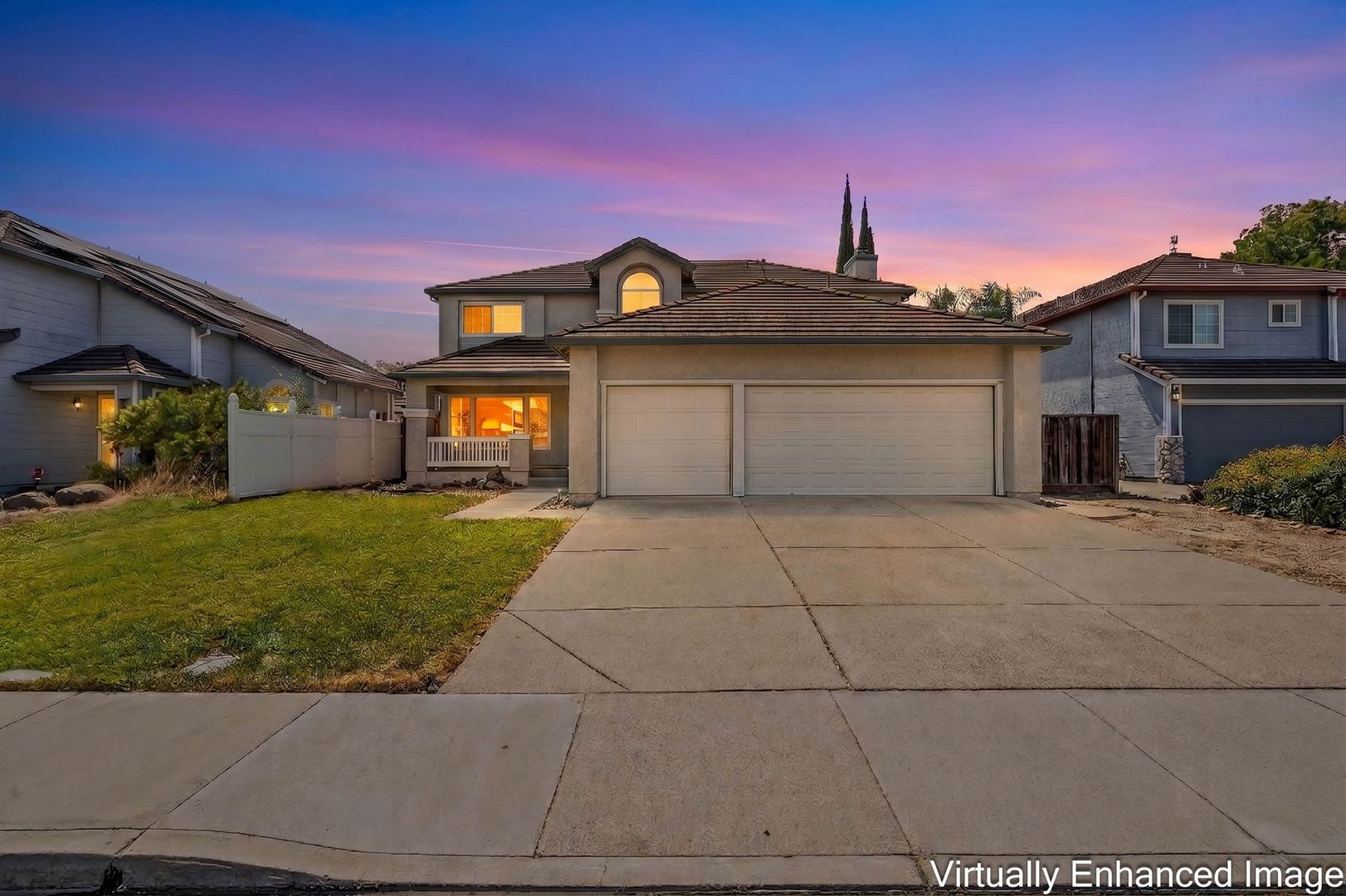 Brentwood House: 880 Woodsong Lane
