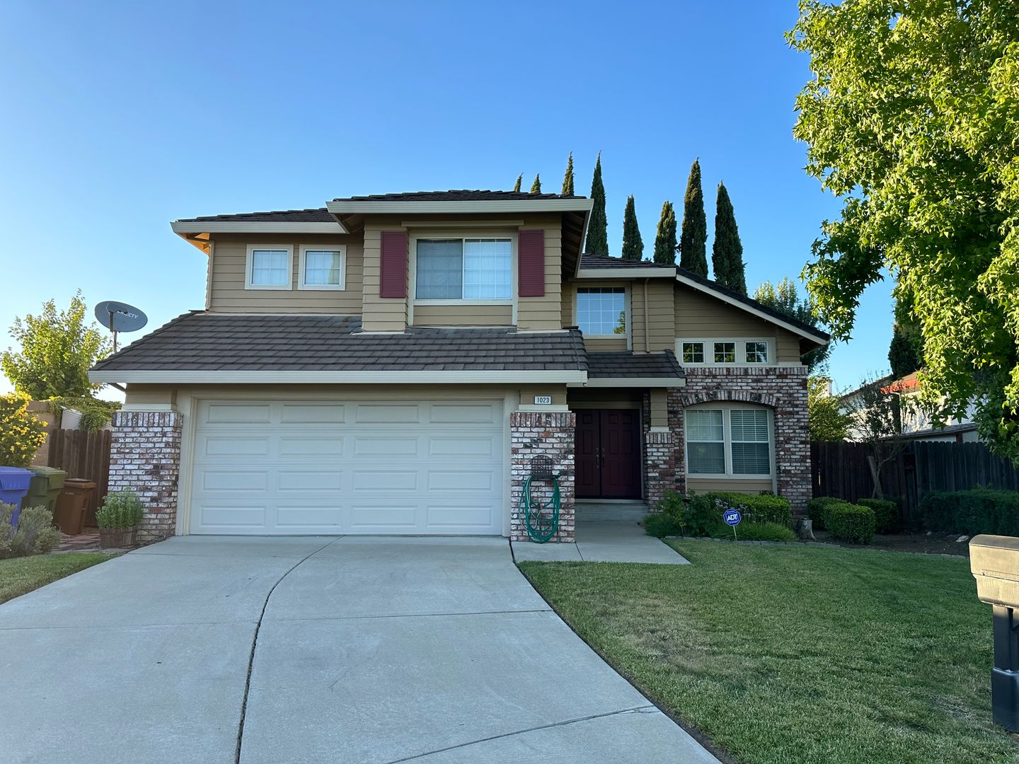Brentwood House: 1023 New Holland Court