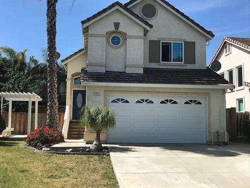 Great Neighborhood...central Brentwood Location Close To All! – photo 1