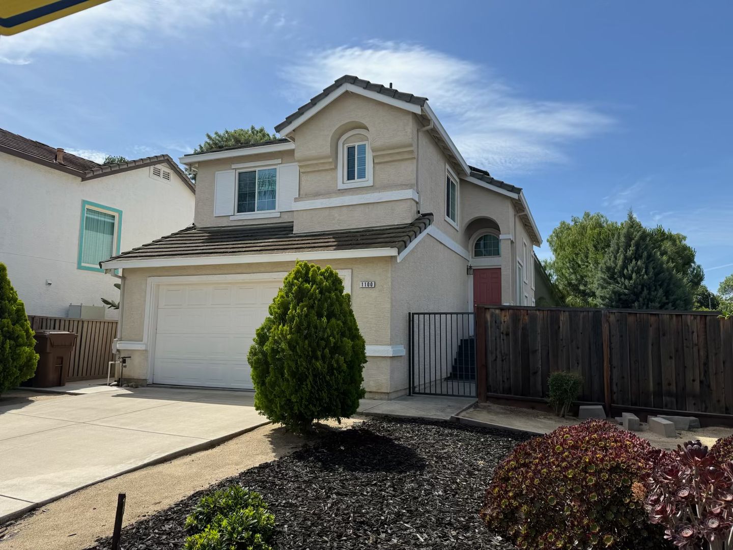 Brentwood House: 1100 Twinbridge Court