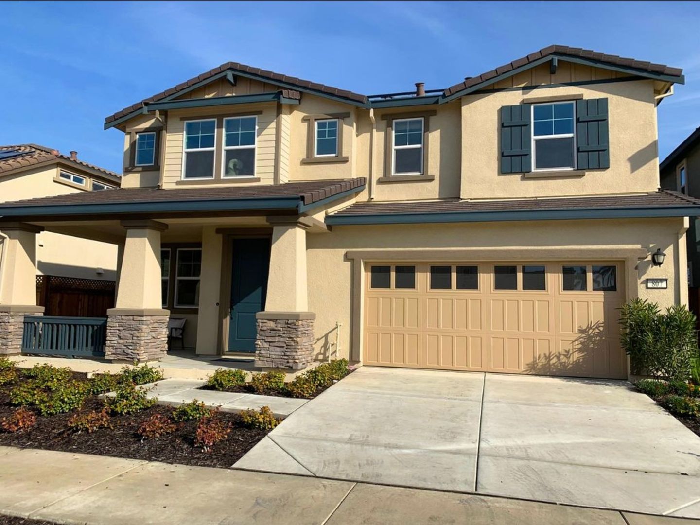 Brentwood House: 807 Bamboo Drive