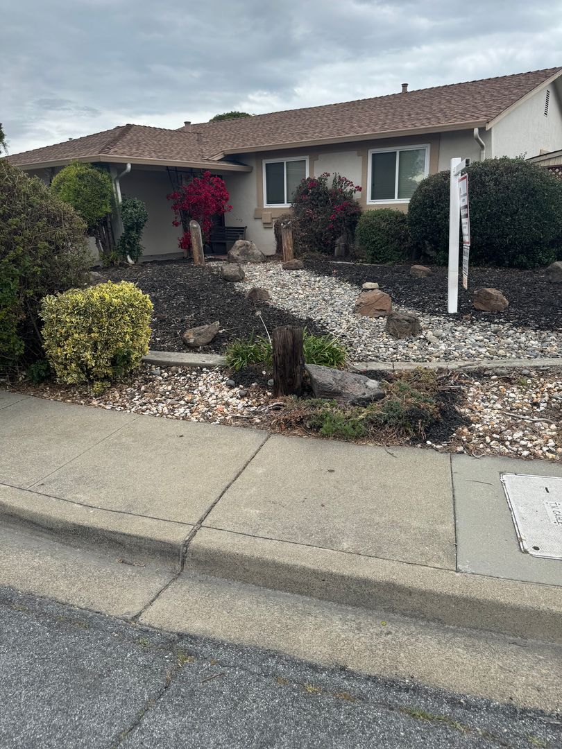 Fremont House: 5451 Tyler Place