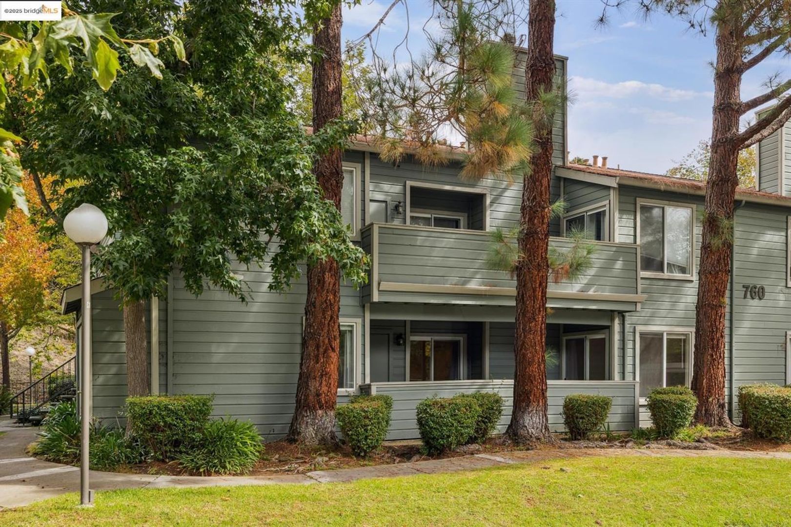 Oakland Apartment: 510 Canyon Oaks Drive