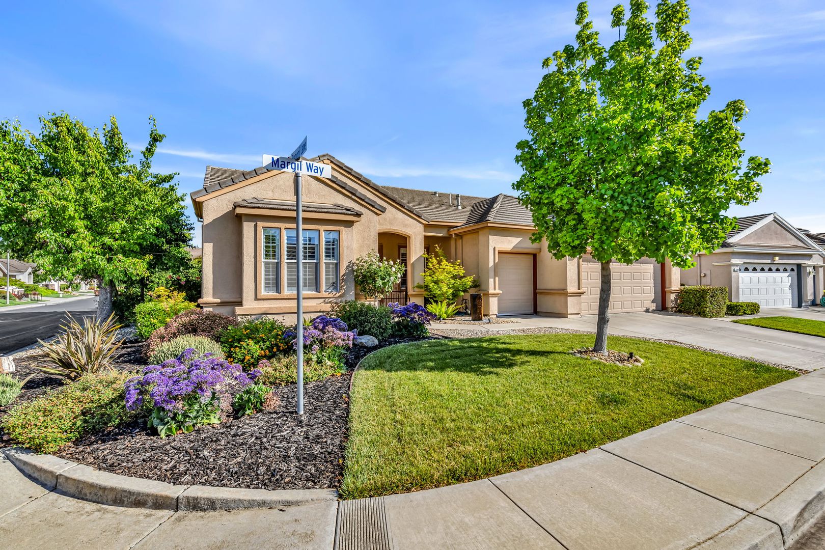 Brentwood House: 1550 Margil Way