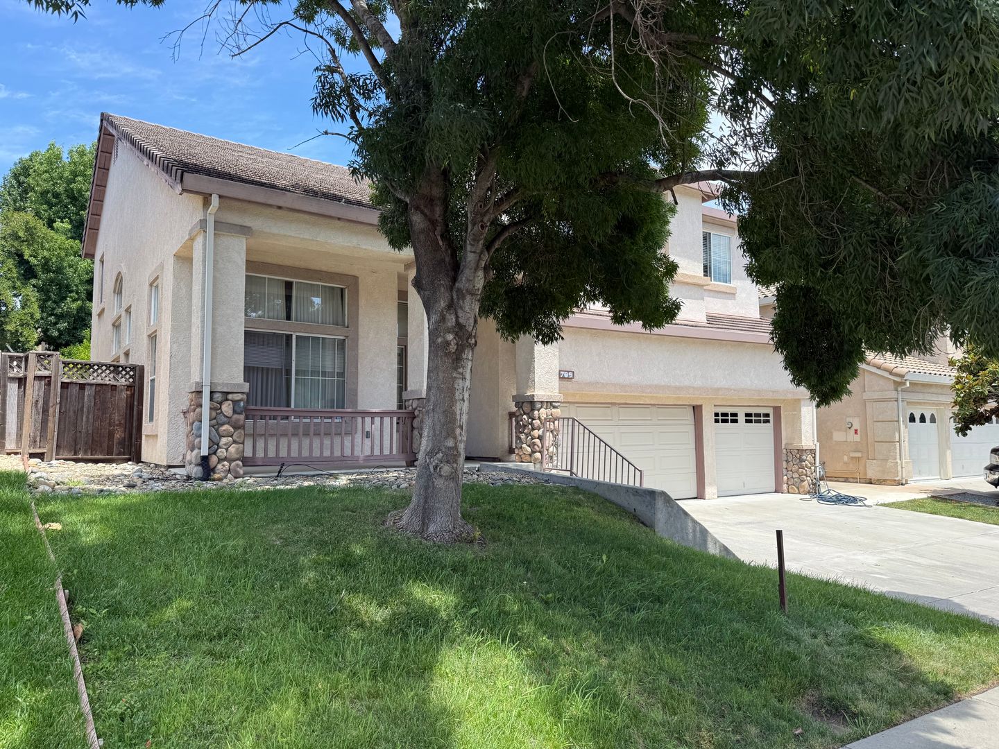 Antioch House: 709 Black Oak Way