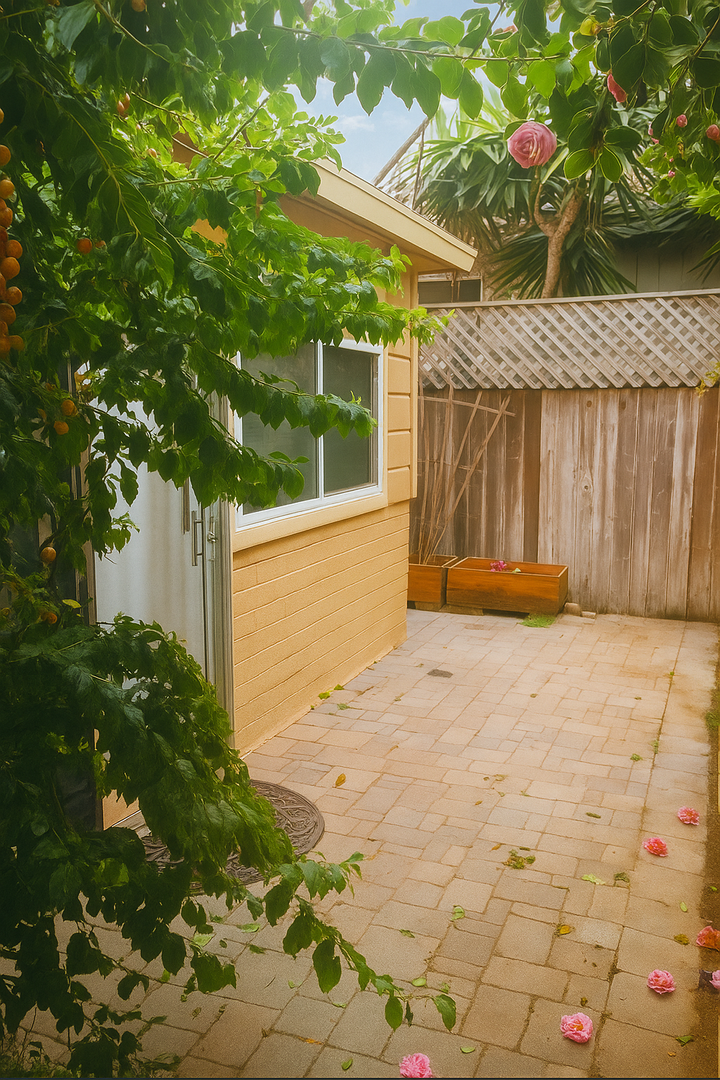 San Diego Apartment: 4866-4868 Orchard Avenue