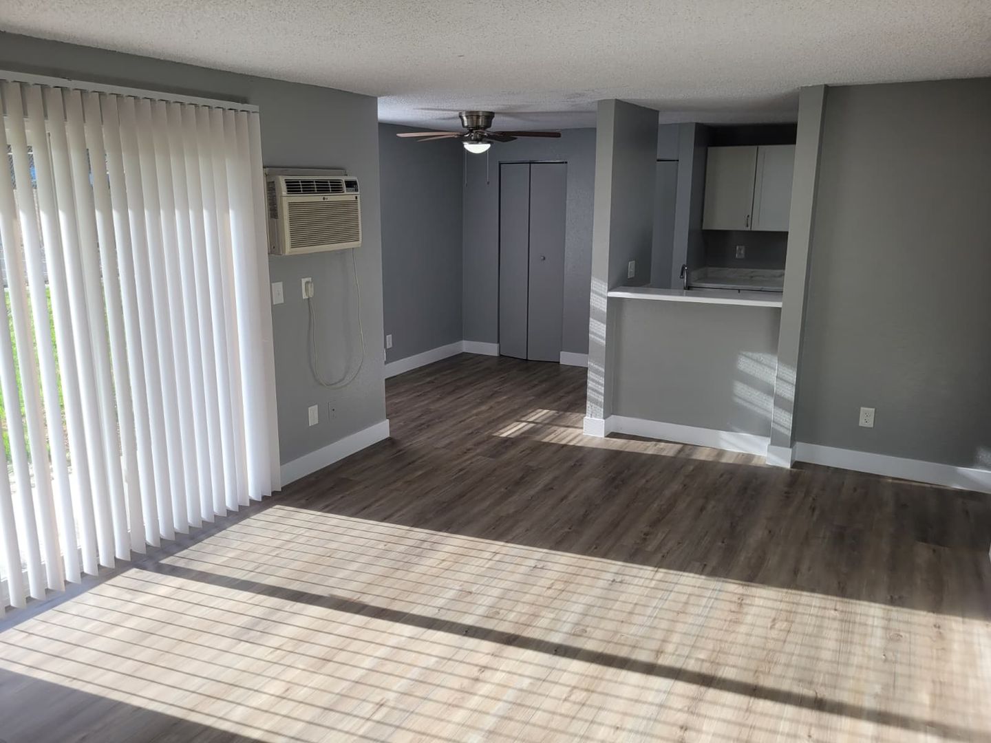 Kennewick Apartment: 601 S. Kent St.