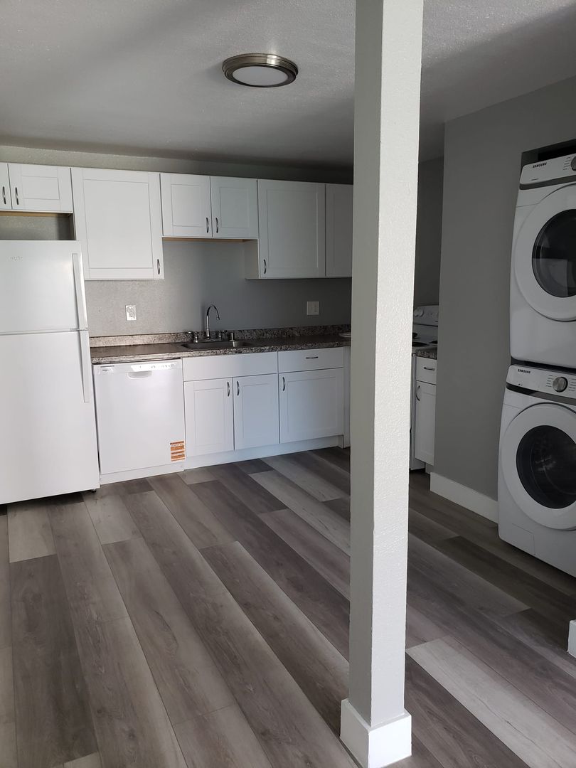 Kennewick Apartment: 505 S. Olympia St