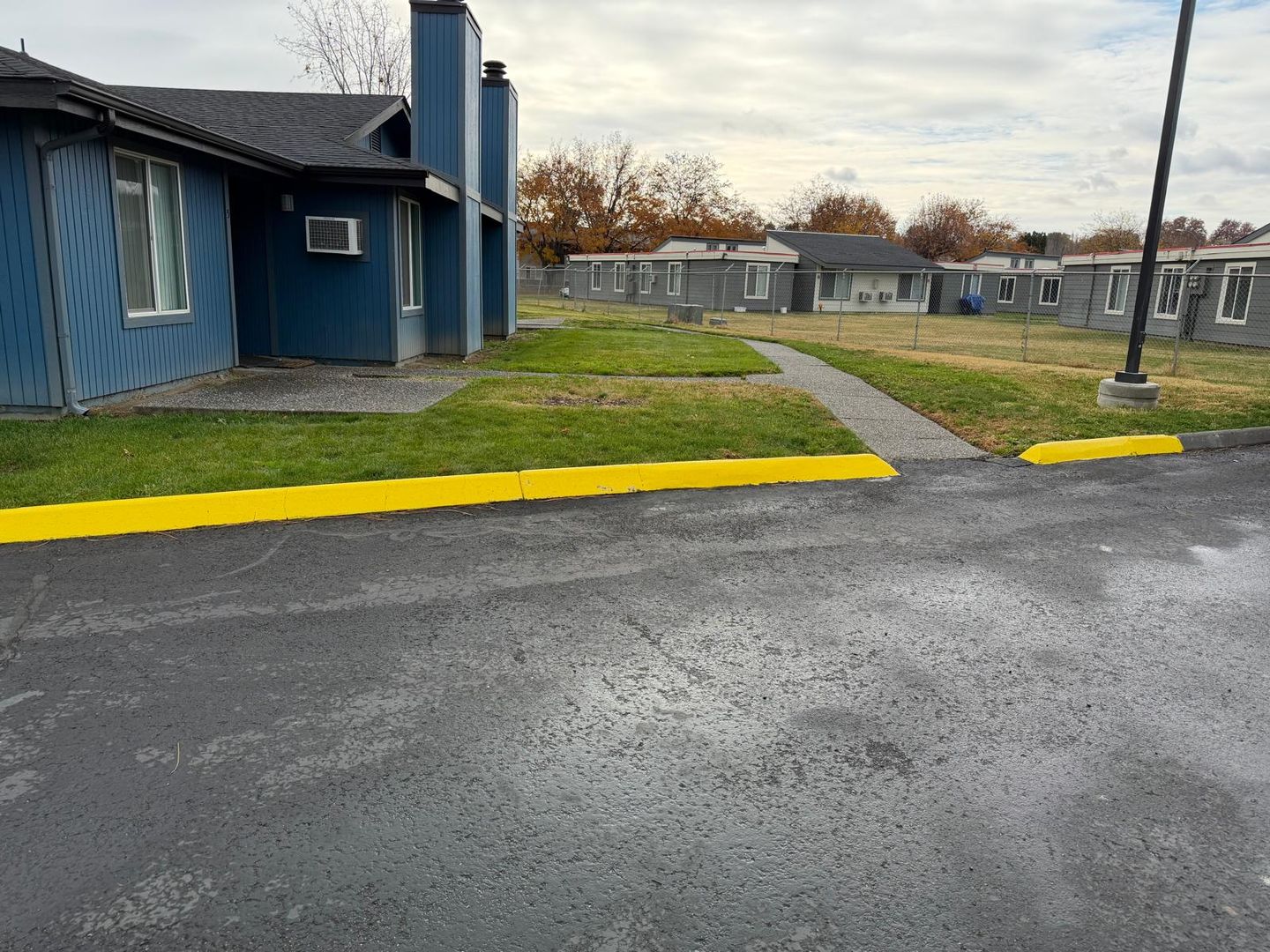 Kennewick Apartment: 1107 West 5th Avenue