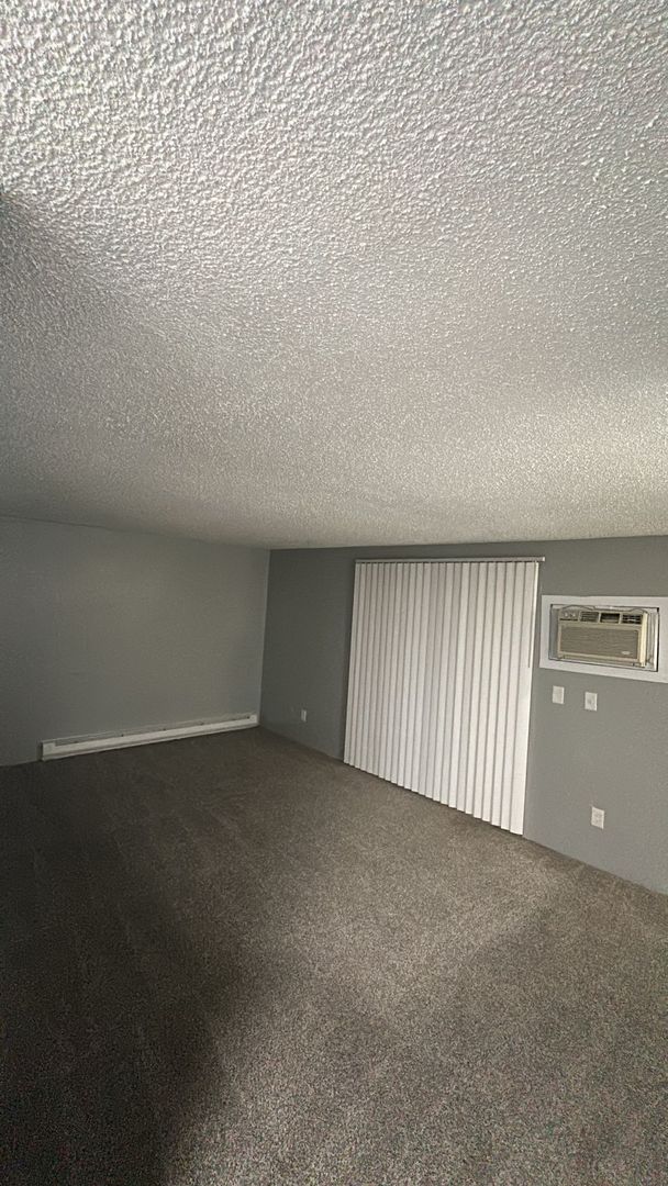 Kennewick Apartment: 601 S. Kent St.