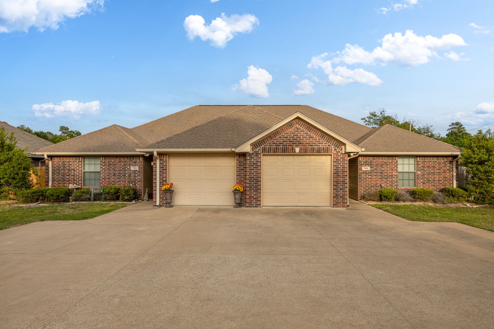 Flint Apartment: 6914 CR 1215