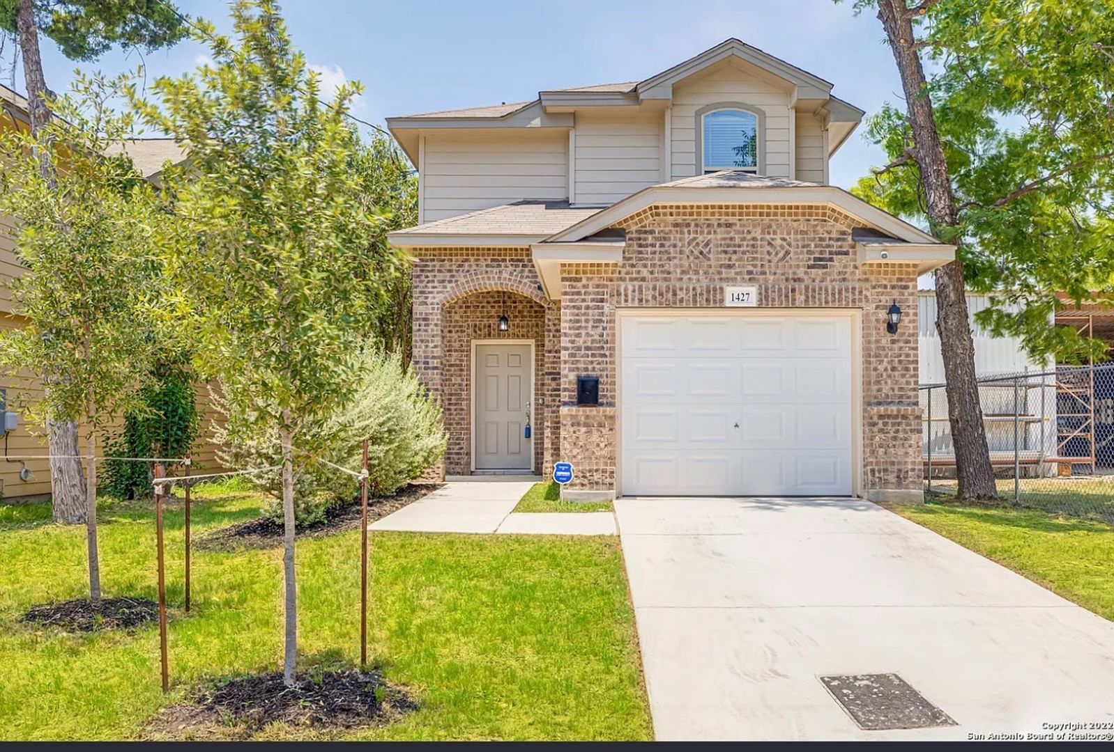 San Antonio House: 1427 Denver Blvd