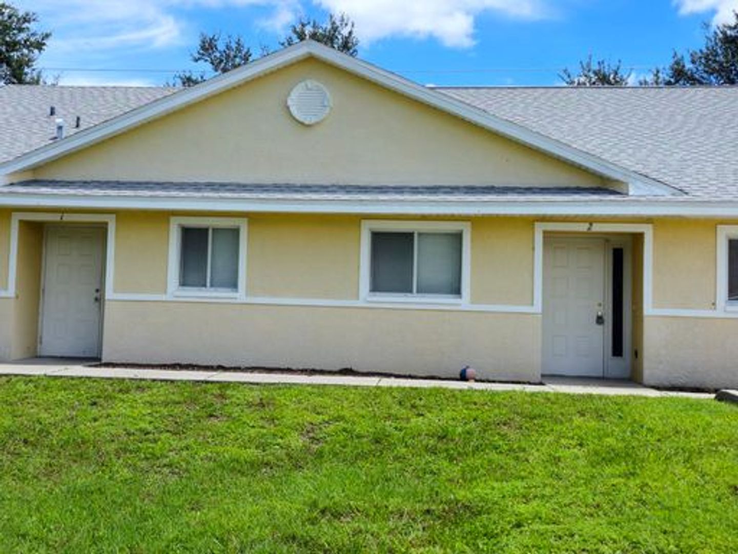 Cape Coral Condo: 331 NE 24th Ave