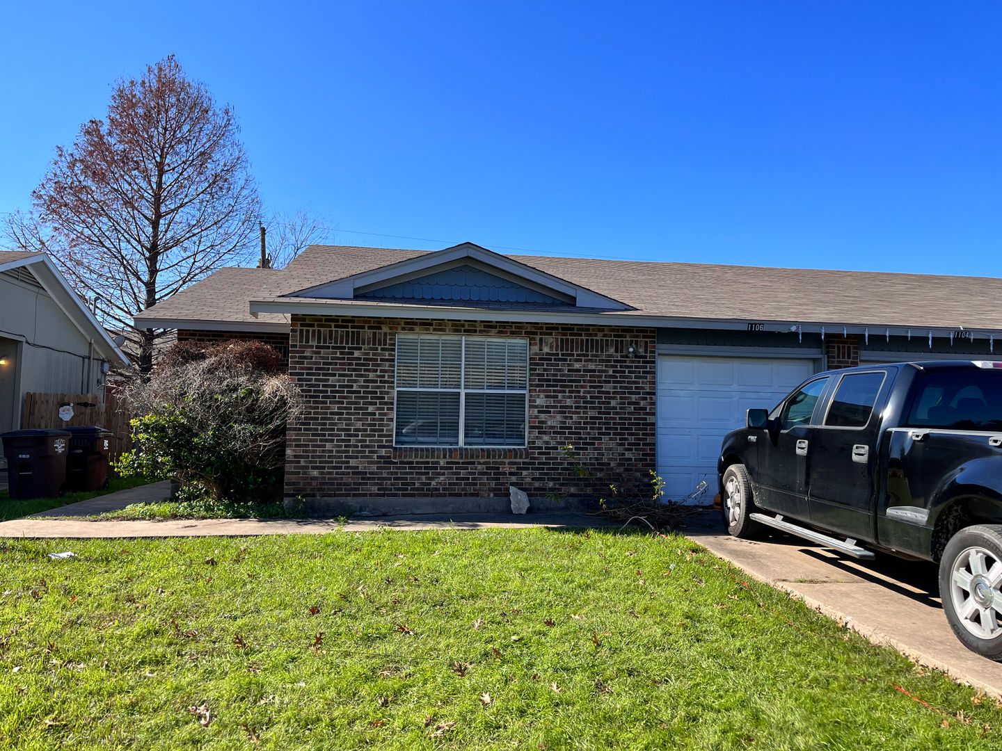 Round Rock Apartment: 1104-1106 Ridgemont