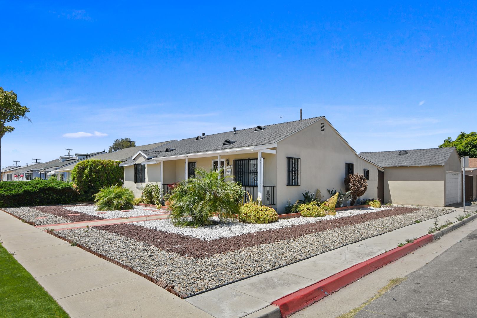 Gardena House: 14701 Marigold Ave