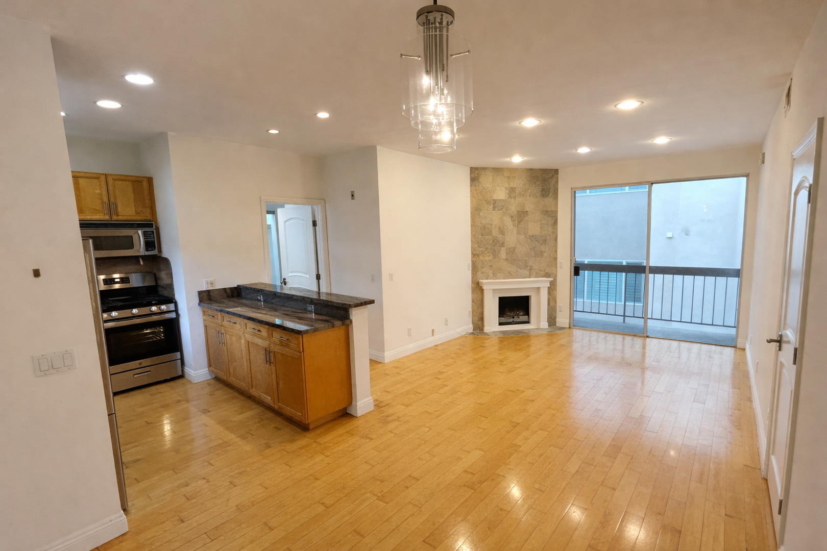 Los Angeles Condo: 2263 Fox Hills Dr.
