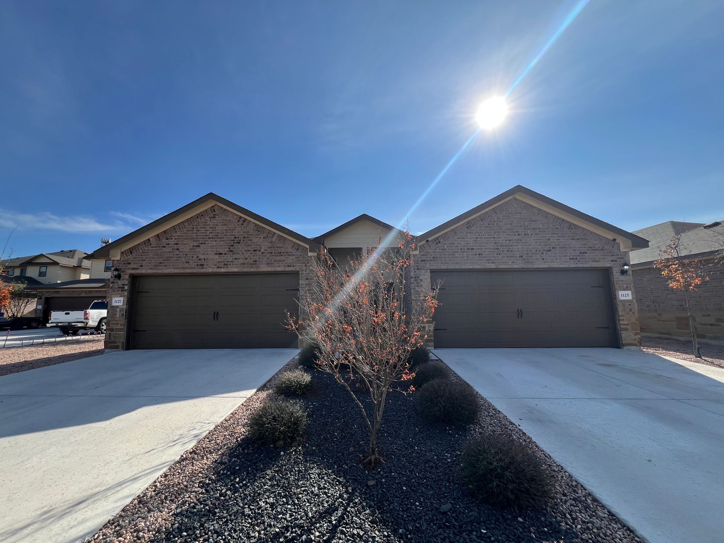 Seguin Multiplex: 1127 Renee Way