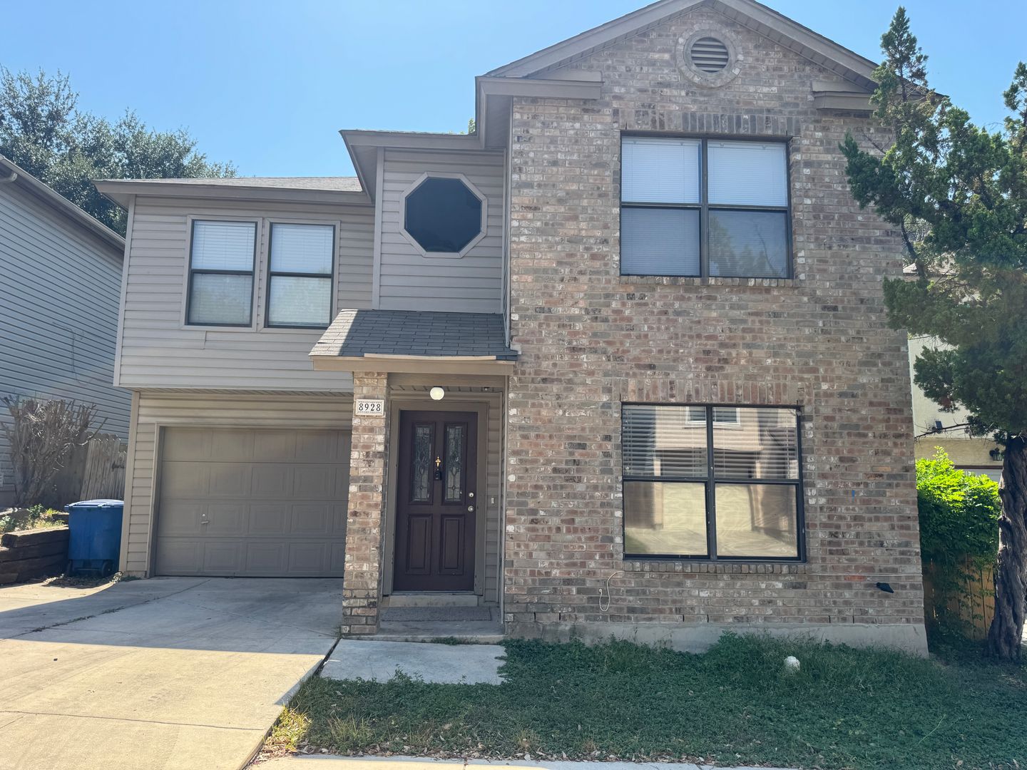 San Antonio House: 8928 Kenton Briar