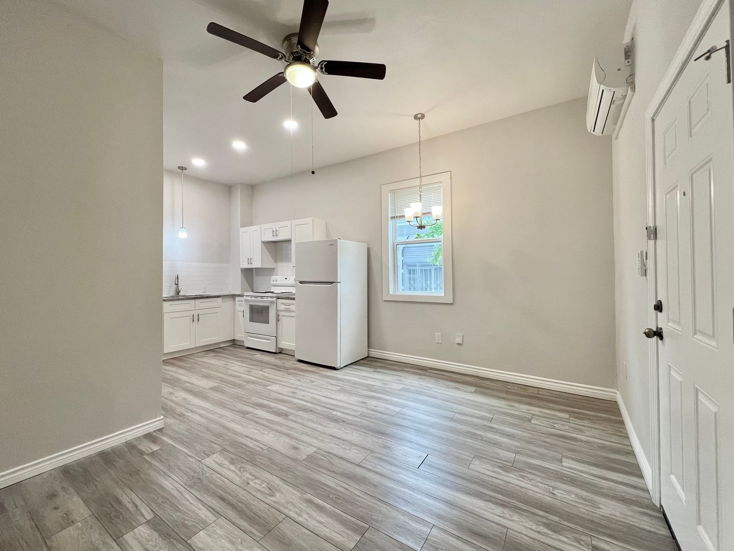San Antonio Apartment: 241 Post Ave