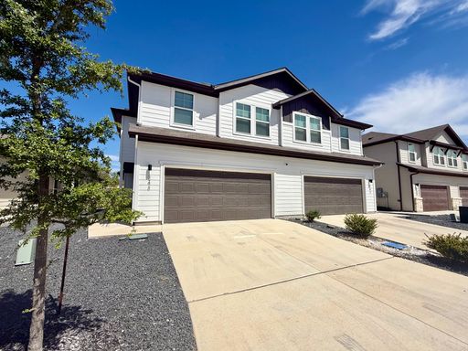 Luxury 4Bedroom Townhome MEDINA ISD – photo 1