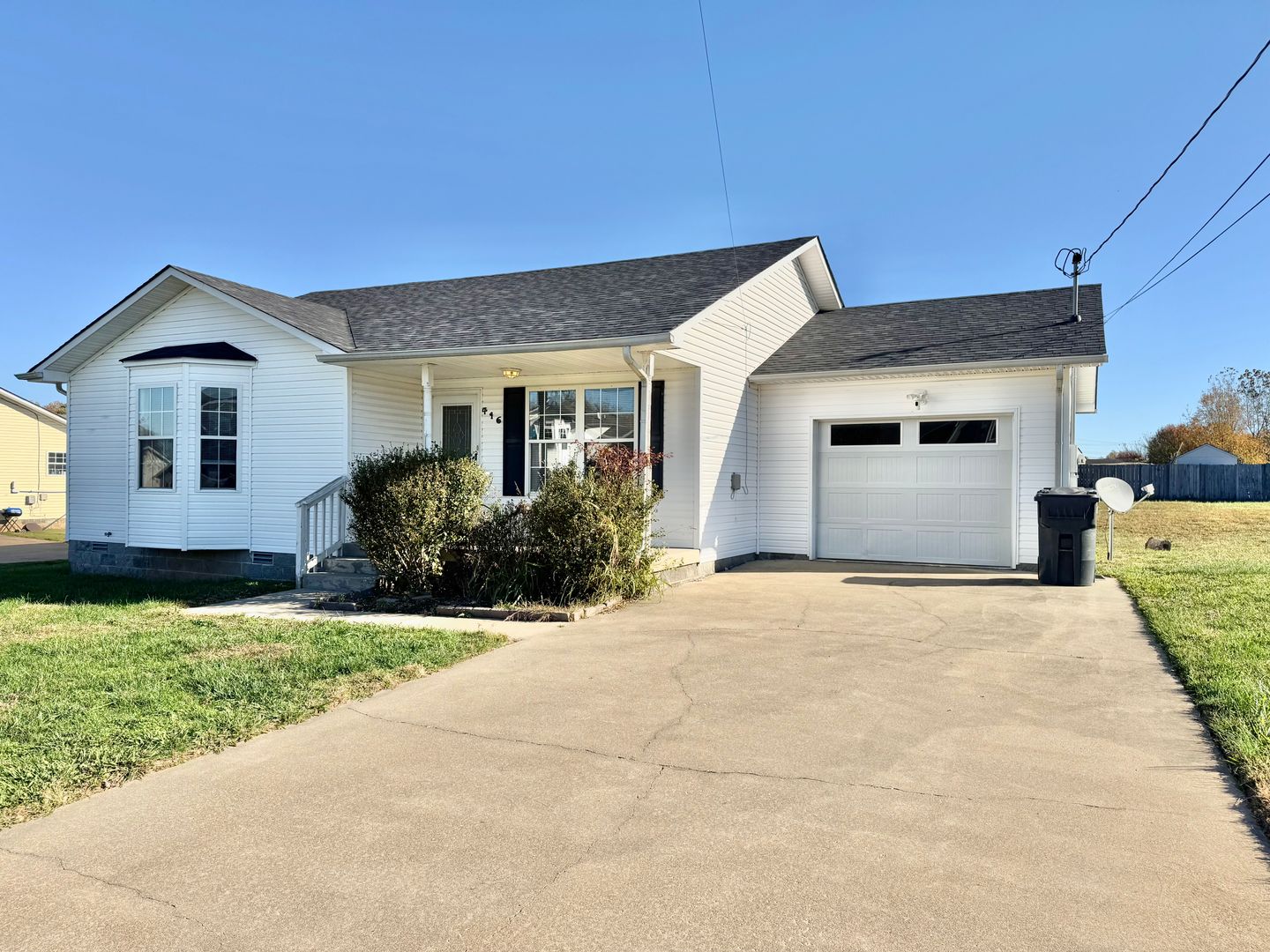 Oak Grove House: 416 Filmore Rd