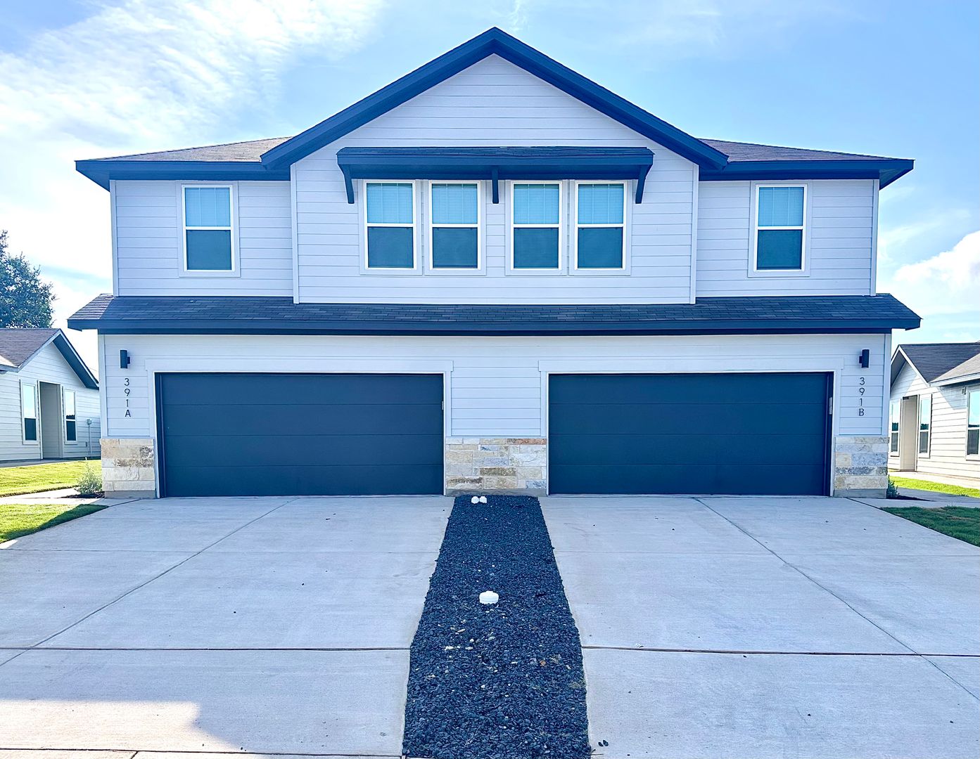 Buda Multiplex: 391 Cross Barn Blvd Unit B