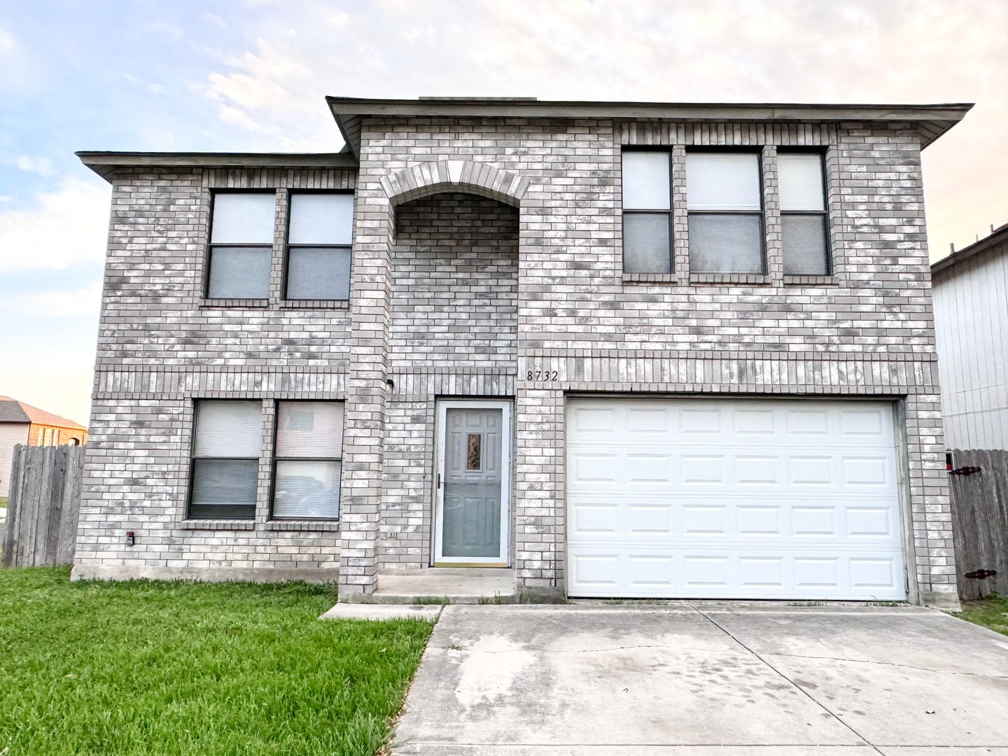 Converse House: 8732 Seneca Crk.