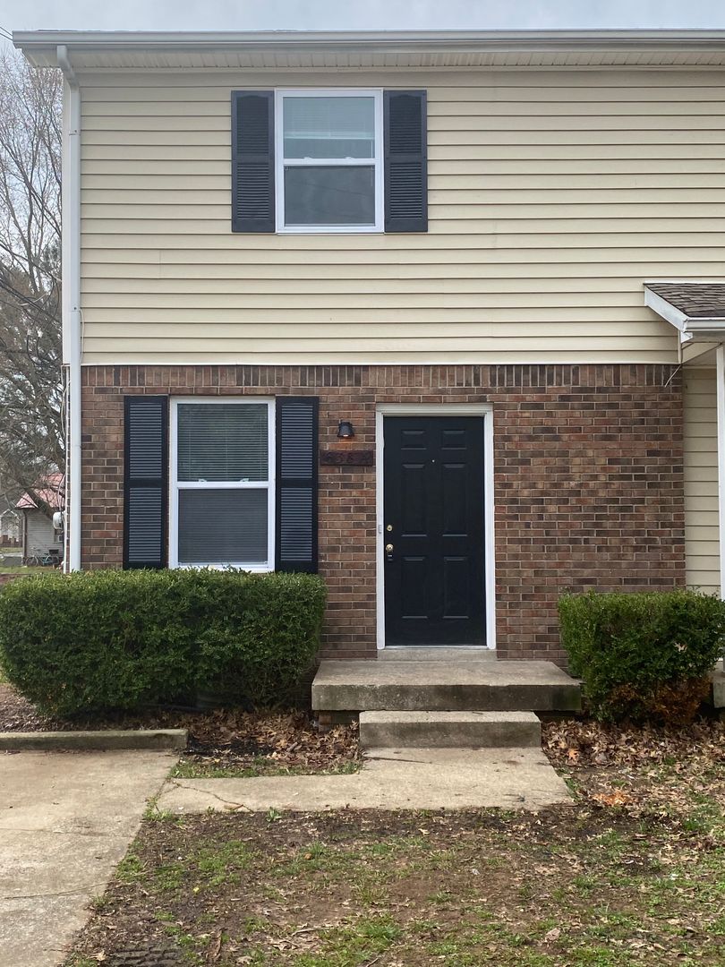 Clarksville Townhome: 638 RS Bradley Blvd