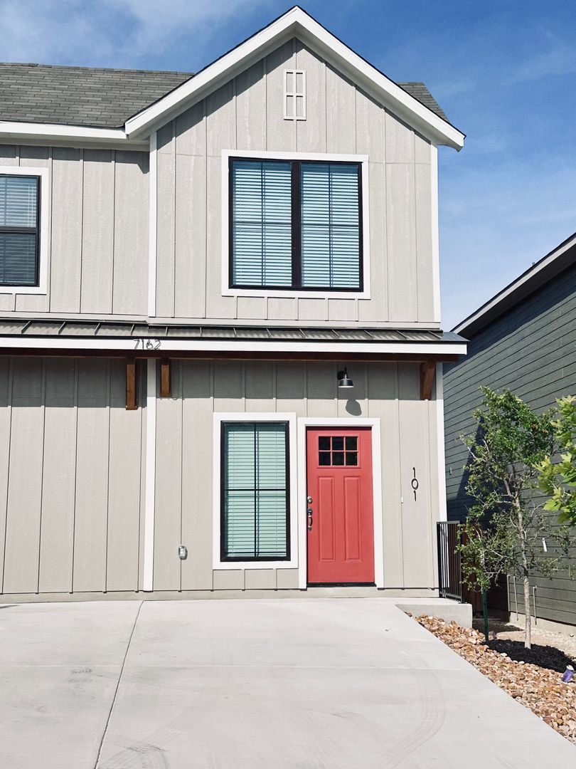 San Antonio Apartment: 7162 Magnolia Creek