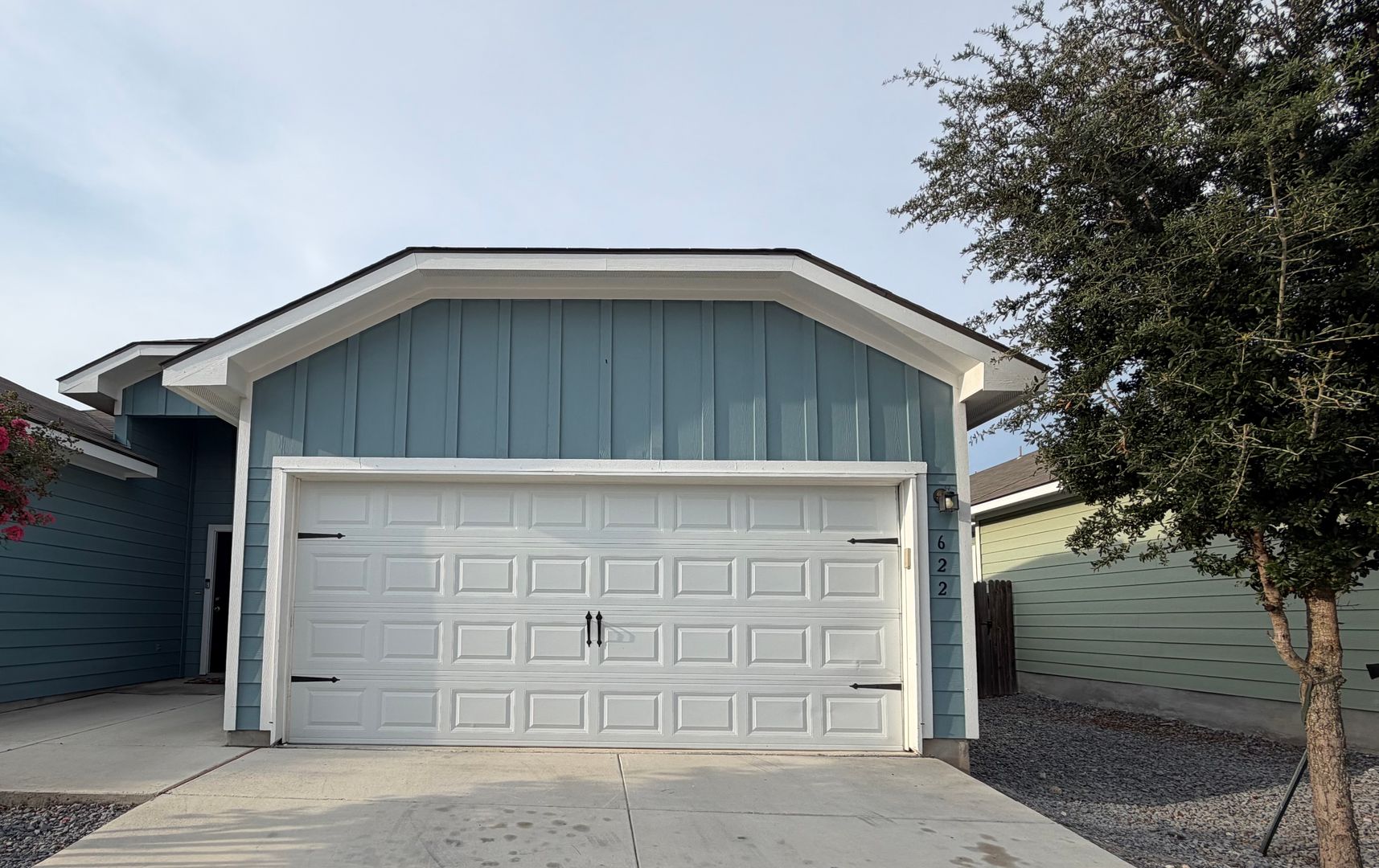 Seguin Multiplex: 622 Ashers Pl
