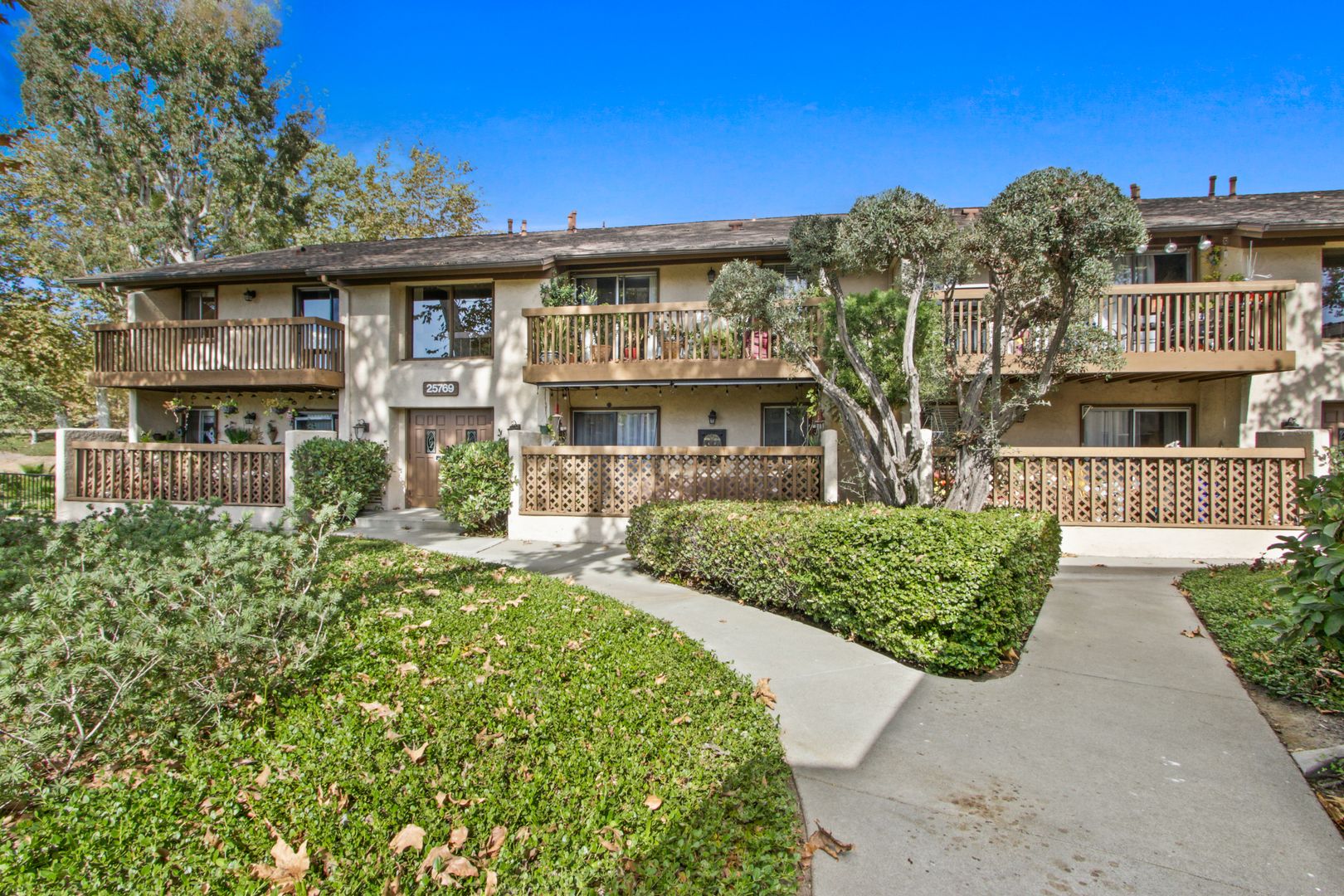 Mission Viejo House: 25769 Marguerite Pkwy Unit G201