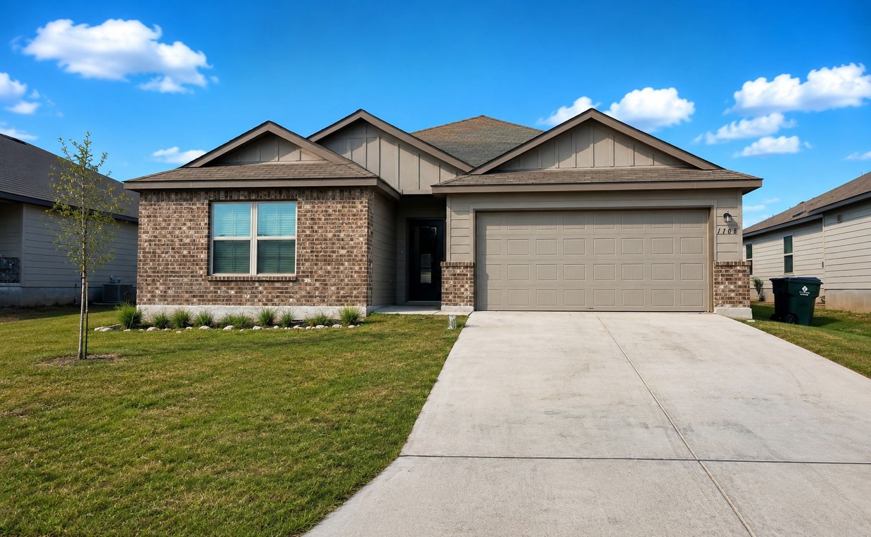 Seguin House: 1108 River Wood