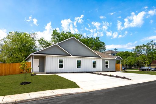 409 Hudson – photo 1