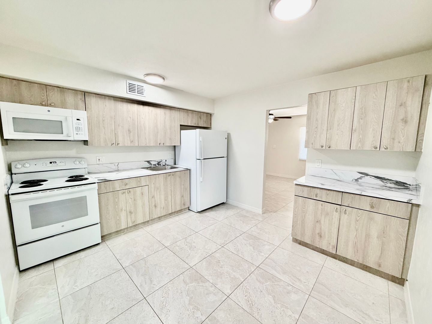 Fort Myers Apartment: 3758 Lora Street