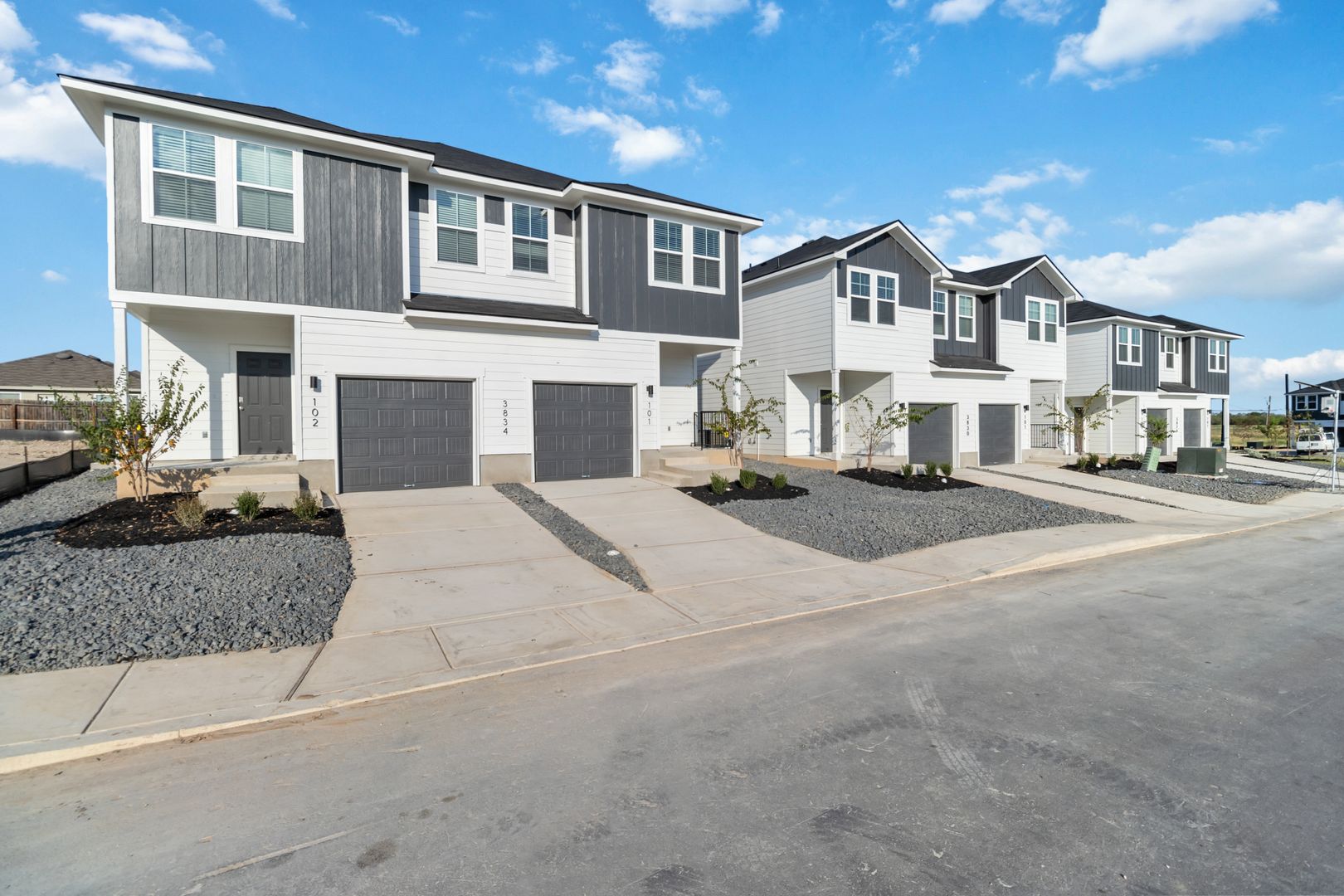 St. Hedwig Multiplex: 3842 Abbott Pass Unit 102