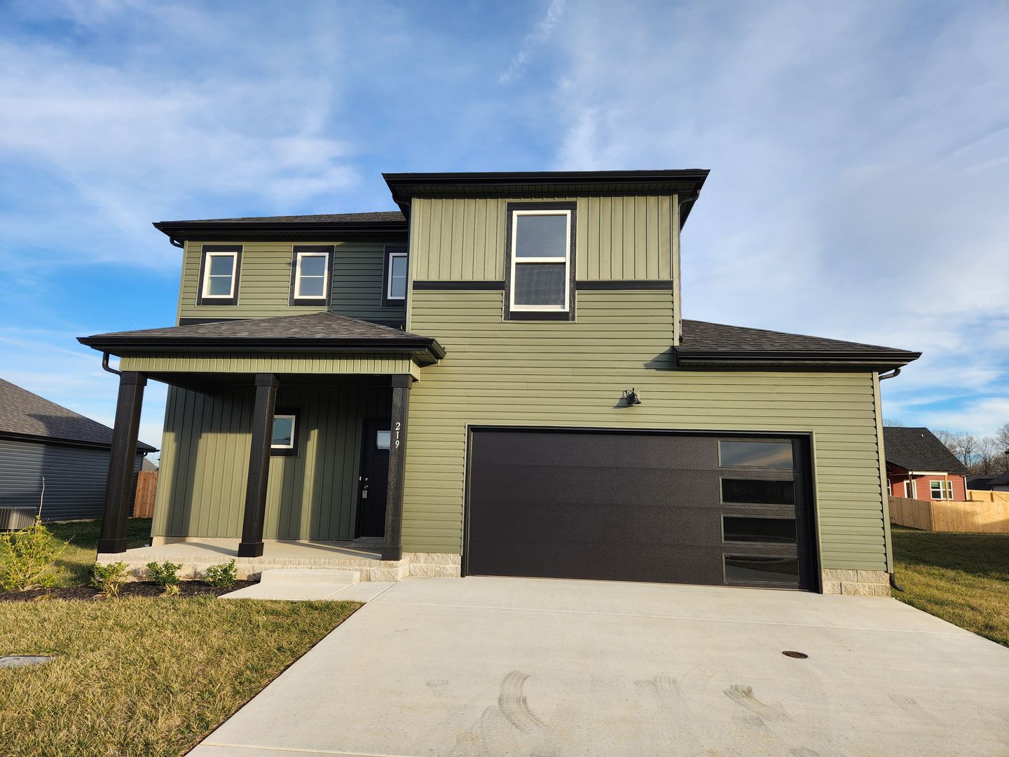 Clarksville House: 219 Donegal Drive